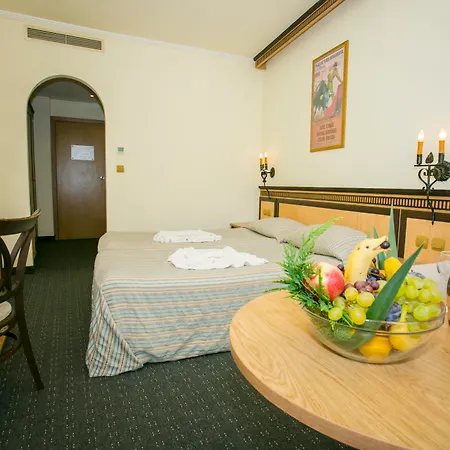 Andalucia Hotel 4*
