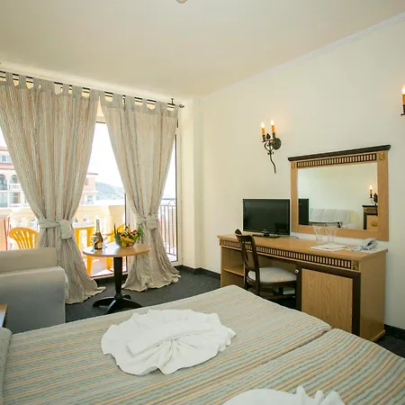 Andalucia Hotel 4*